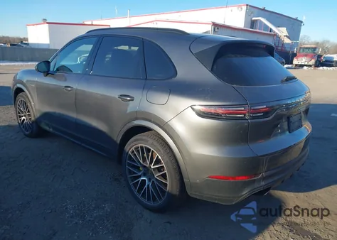 2021 Porsche Cayenne E-Hybrid z USA, uszkodzony, nr VIN WP1AE2AYXMDA24857